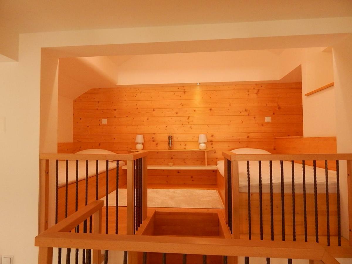 Studio Apartman Lakasa Раковица Екстериор снимка